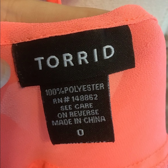 $10 SALE🎉 TORRID Woman's Neon Coral Georgette V-neck Chiffon Inset Blouse Top 0 - Picture 8 of 9